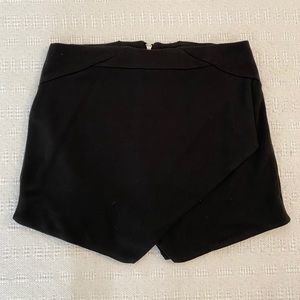 Jack black skirt. Super cute fit